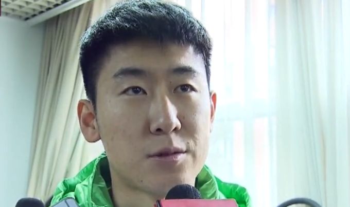 少妇在厨房与子伦